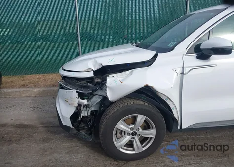 2021 Kia Sorento Lx z USA, uszkodzony, nr VIN 5XYRGDLC0MG030356